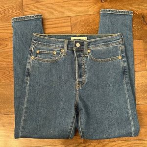 Levi’s wedgie skinny
